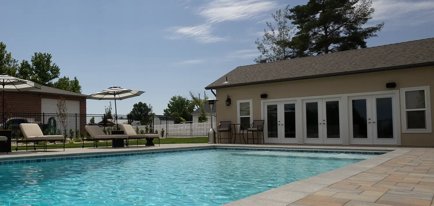 pool_house_banner_DSC06025